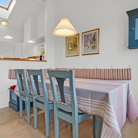 3 Bedroom Beautiful Home In เออเบินโค ภายนอก รูปภาพ
