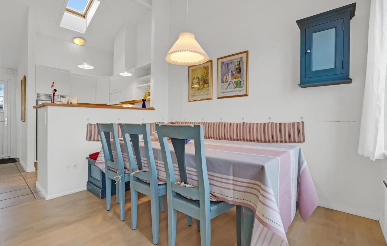 3 Bedroom Beautiful Home In เออเบินโค ภายนอก รูปภาพ
